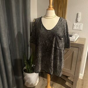 Zenana Outfitters Dark Gray Short Sleeve Top
